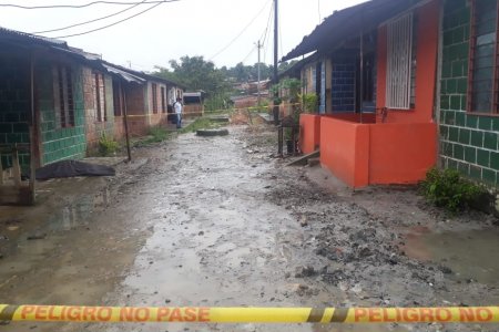 100 familias se desplazaron de las comunas 10 y 12 por temor a enfrentamientos de bandas delincuenciales