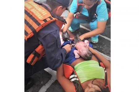 Un bebé nació a bordo de una lancha de la Armada Nacional en Buenaventura