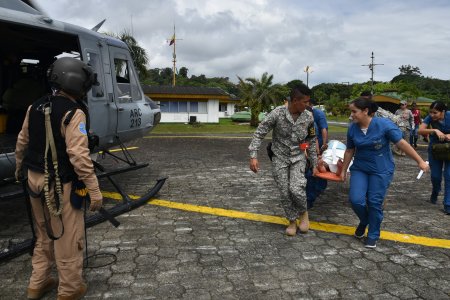 La Armada Nacional realizó la evacuación de una menor embarazada en La Plata con problemas médicos