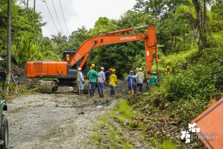 A paso lento avanzan las obras de rehabilitación de la carretera Simón Bolívar