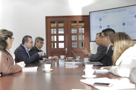 Doce mil servidores públicos se beneficiarán con nueva estrategia de bilingúismo