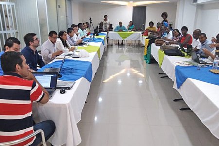 Ministerio, Comité de Paro y Alcaldía, realizaron mesa de seguimiento de educación