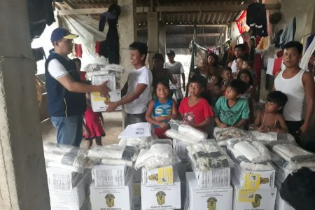 Familias indígenas provenientes del río San Juan recibieron ayudas humanitarias por parte de la Administración Distrital