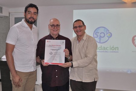 El colegio de la Fundación Sociedad Portuaria Buenaventura, es el primero en el pacífico en recibir la certificación “nivel de iniciación” del sistema de mejora de calidad de fe y alegría