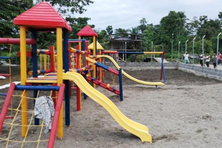 La Armada Nacional de Colombia entregó parque infantil en Santa Bárbara de Iscuandé en Nari&ntilde;o