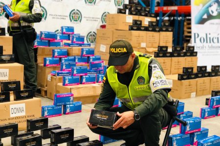 Cae cargamento de dispositivos de protección médica por incumplimiento al registro sanitario e Invima