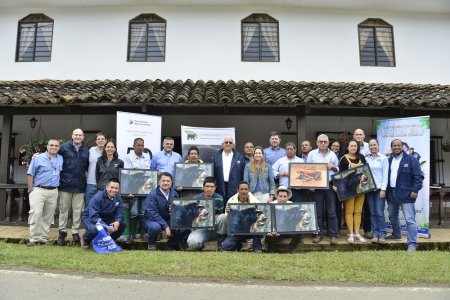 Entidades firmaron 9 convenios para la conservación del oso andino en El Queremal