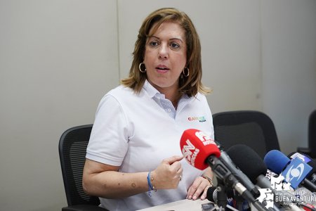 Clara Luz Roldan estuvo de visita en Buenaventura por espacio de 80 horas