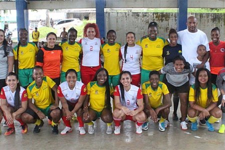 Buenaventura realizó partidos de fogueo ante Yumbo en microfútbol femenino