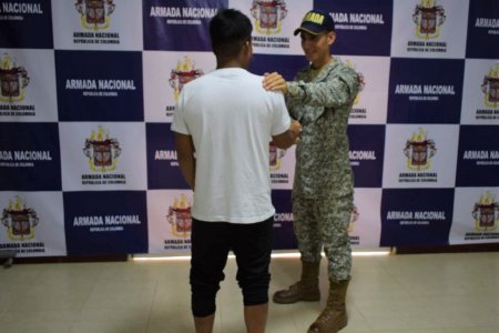 La Armada de Colombia recuperó dos menores indígenas reclutados por el ELN en Juradó