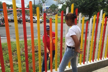 Con apoyo del comercio y la comunidad en general se realizó jornada de pintura en la biblioteca distrital Torre Fuerte del barrio Grancolombiana