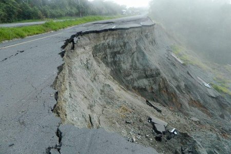 Invías arrancó obras en la vía Loboguerrero - Mediacanoa en el sector del alto del Calima