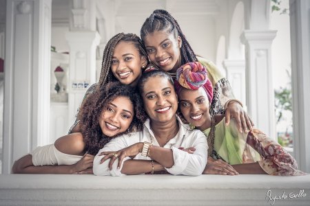 Mujeres que aportan desde diferentes ámbitos no solamente por su belleza y el modelaje, sino por sus capacidades