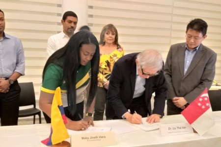 Se firmó memorando de entendimiento entre el Distrito de Buenaventura y Singapur