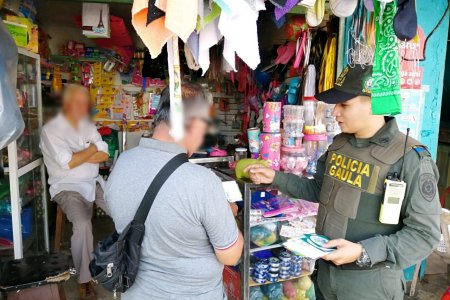 El GAULA de la Policía Nacional realiza acciones preventivas en el comercio de Buenaventura