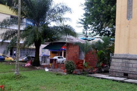 Construcción que se estaba ejecutando en inmediaciones del Palacio Nacional en Buenaventura fue demolida