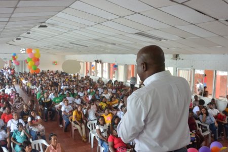 Con recorridos, reuniones y alianzas, Jaime Marinez, hizo el cierre de las actividades públicas
