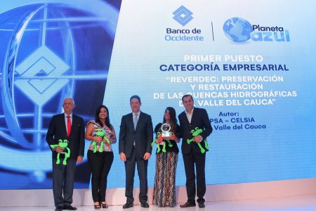 ReverdeC, proyecto con el que Celsia siembra 1 millón de árboles anuales y cuida las cuencas hidrográficas, gana Premio Nacional de Ecología Planeta Azul