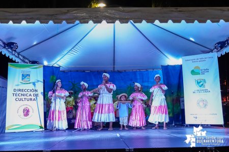 En Buenaventura mas de 400 menores, jóvenes y adultos fueron beneficiados con el Programa de Formación en Lutería, Música y Danza Tradicional del pacífico sur colombiano