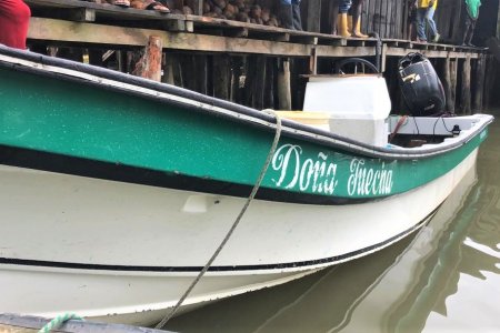 La Armada de Colombia apoyó el rescate de 14 personas que naufragaron en Timbiquí