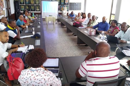 El alcalde distrital, Víctor Hugo Vidal, realizó su primer Consejo de Gobierno