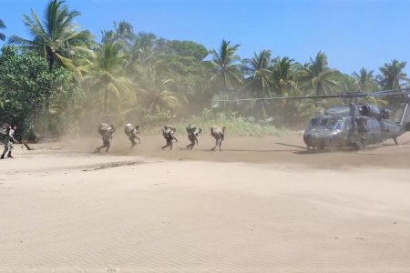 La Armada de Colombia intensifica sus operaciones en Nuquí, Chocó