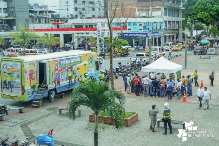 Más de 120 ciudadanos participaron de “Mi Compromiso en la Vía” en Buenaventura