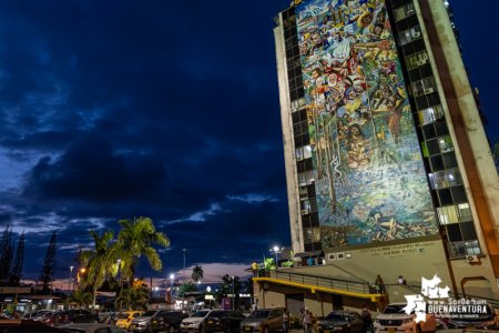 Se mejoró la iluminación del mural Buenaventura 450 años al Cosmos y la Plazoleta del Centro Administrativo Distrital
