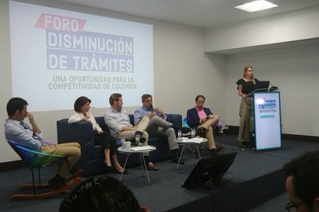 “Los colombianos se han ahorrado más de 90 mil millones de pesos con intervención de trámites”: Función Pública