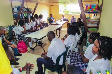 La Secretaría de Educación de Buenaventura buscará dar solución a problemática de la Institución Educativa Néstor Urbano Tenorio
