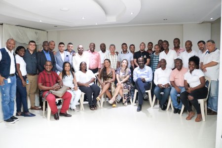 Concejales y periodistas de Buenaventura dialogaron sobre espacios de construcción ciudadana