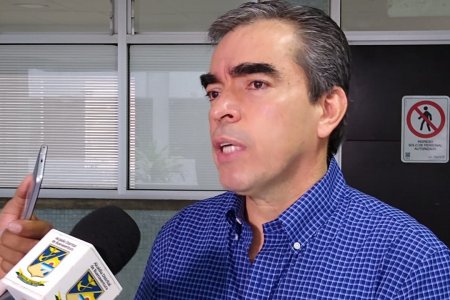 Juan Carlos Corrales, gerente saliente de la ESE Luis Ablanque de la Plata entregó informe de cómo deja la entidad