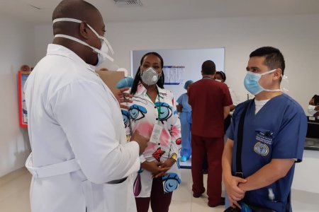 Donan implementos para proteger personal médico de Buenaventura que atiende COVID-19