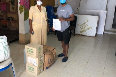 La Secretaria de Salud hizo entrega de kits de bioseguridad a Asoparupa y al Hospital San Agustín de Puerto Merizalde