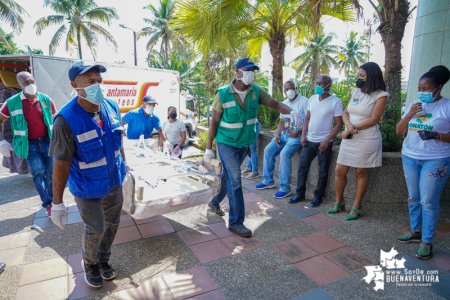 Las 25 camas hospitalarias que donó la Fundación Puerto Aguadulce - Compas ya están en el Hospital Luis Ablanque de la Plata para enfrentar el COVID-19