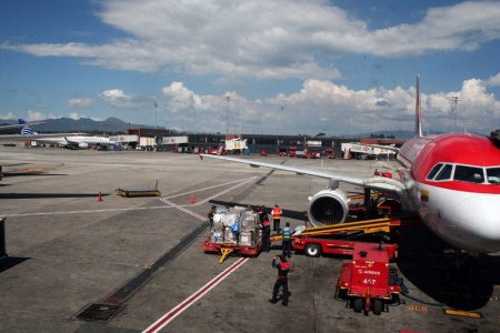 El presidente Duque enfatiza que “ninguna aerolínea está autorizada para vender tiquetes en Colombia después del 11 de mayo”