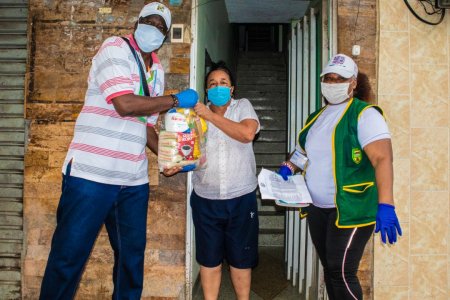 Del 4 al 13 de mayo continuará la entrega del kit alimenticio del PAE a los padres de familia