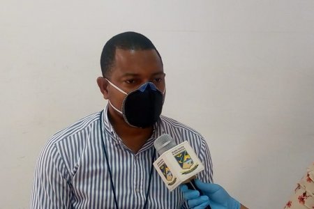 El secretario de Educación, Hamington Valencia, avanza en el proceso de empalme con el secretario saliente
