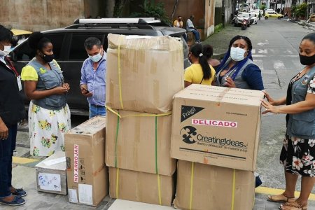 Llegaron nuevas donaciones para que el personal médico pueda atender de forma biosegura a personas afectadas por la pandemia de la COVID-19 en Buenaventura