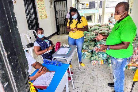 La Alcaldía Distrital inició la entrega de mercados por segunda vez en Buenaventura