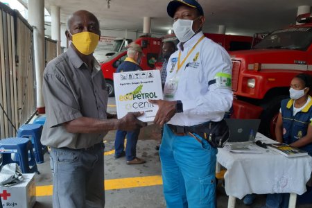 La Alcaldía Distrital entregó 700 mercados a brigadistas de Buenaventura