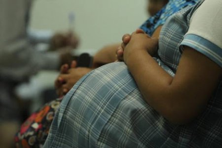 Avanza campaña para prevenir embarazos en adolescentes en Buenaventura