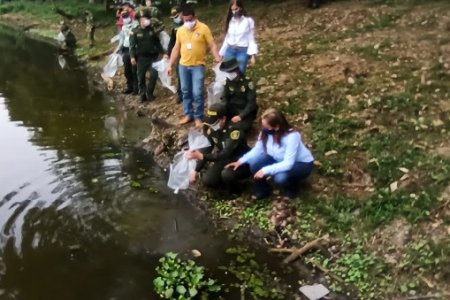 Aniversario de la Policía Nacional se celebró en la Laguna de Sonso