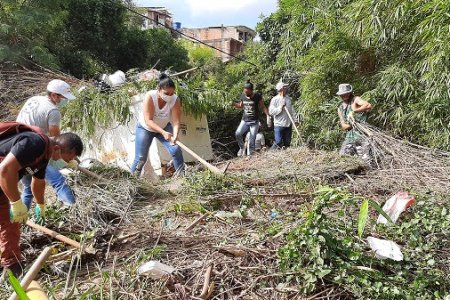 La CVC instaló contenedor de reciclaje en Montebello