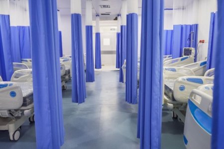 Por escasez de medicamentos para la atención en unidades de cuidado intensivo, fueron cerradas 110 camas en el departamento