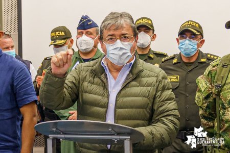 El Gobierno nacional decretó tres días por el fallecimiento del ministro de Defensa Carlos Holmes Trujillo y todas las víctimas de la COVID-19