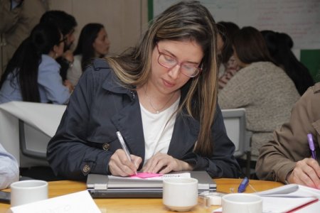 El 31 % de los servidores públicos de Colombia cuenta con un posgrado: Función Pública