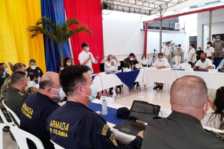 La Fuerza Pública y autoridades civiles se comprometen con la seguridad de Buenaventura