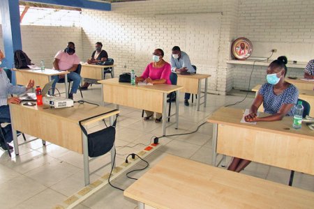 El Ministerio de Educación brinda apoyo para la implementación de la Jornada Única en instituciones educativas de Buenaventura