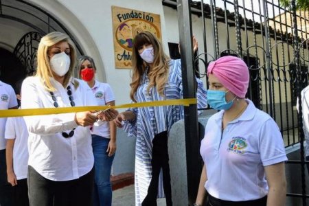 La casa &lsquo;Niños Invencibles&rsquo;, que se convertirá en aula de estudio para los niños con cáncer, fue inaugurada por la Gobernadora del Valle